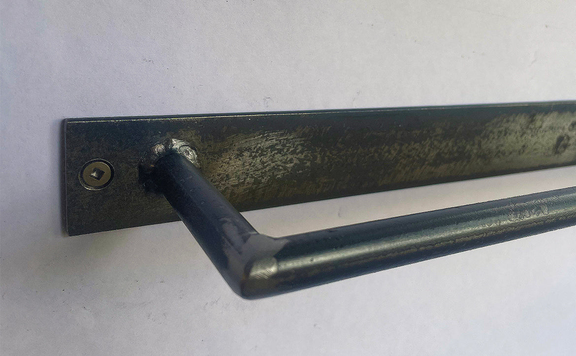 Steel towel rack